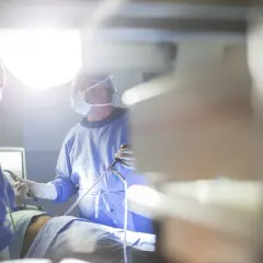 Kto zleca badania przed operacją w NFZ? Szpital, nie POZ! Twoje prawa