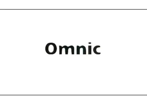 Czarny napis "Omnic" na białym tle.